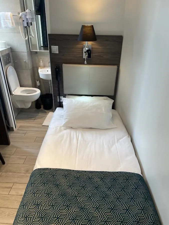 Mary's Republique Hotel Parijs